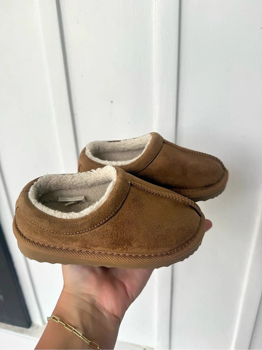 Cat & Jack Toddler Jude Brown Slippers US 9
